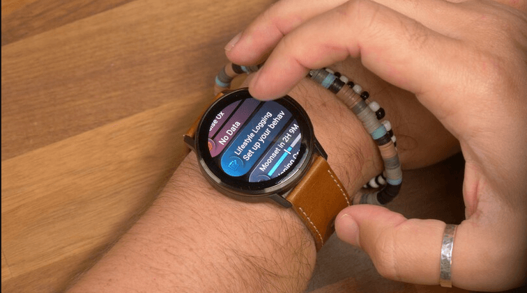 หน้าจอ AMOLED ของ Garmin Venu 4 แสดงผลคมชัด สีสันสดใส เหมาะสำหรับการติดตามสุขภาพและการออกกำลังกาย