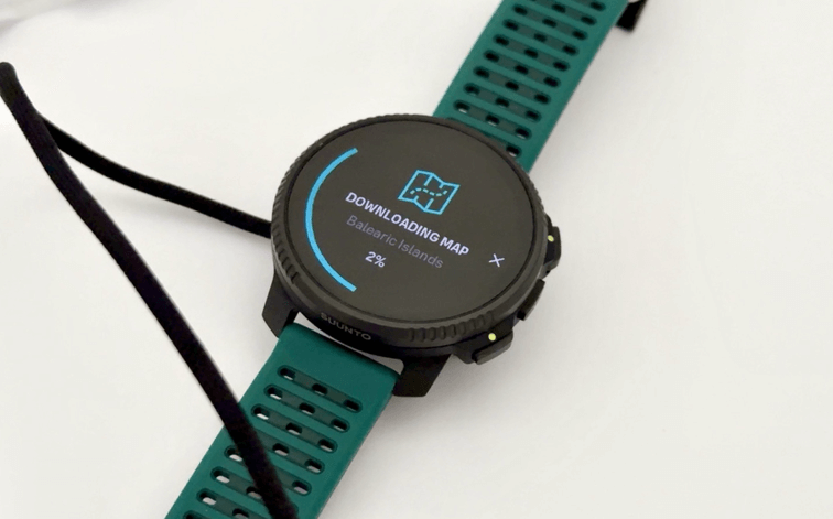 กำลังดาวน์โหลดแผนที่ออฟไลน์ ช่วยวางแผนเส้นทางและนำทางสำหรับกิจกรรมกลางแจ้งและการวิ่งเทรล