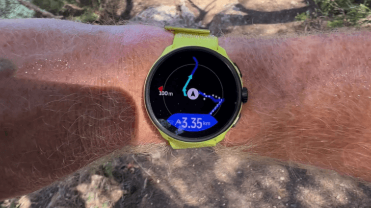 ฟีเจอร์ GPS สำหรับการติดตามการวิ่งและกิจกรรมกลางแจ้งอย่างแม่นยำ