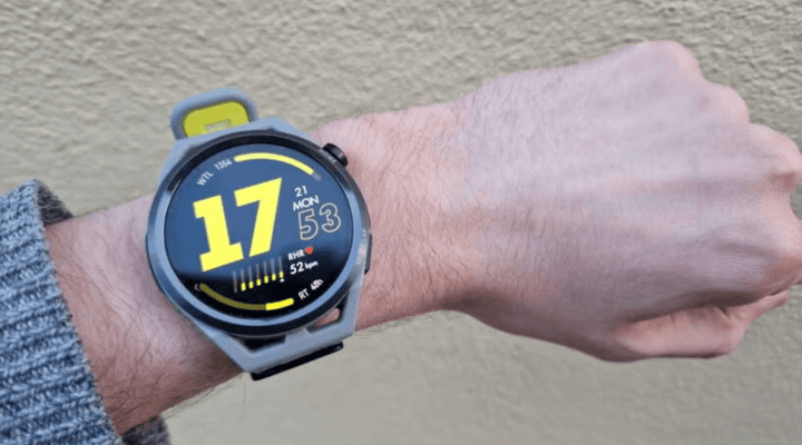การออกแบบ Watch GT Runner สมาร์ตวอทช์สปอร์ตสุดหรู พร้อมดีไซน์เบาและทนทานสำหรับนักวิ่ง