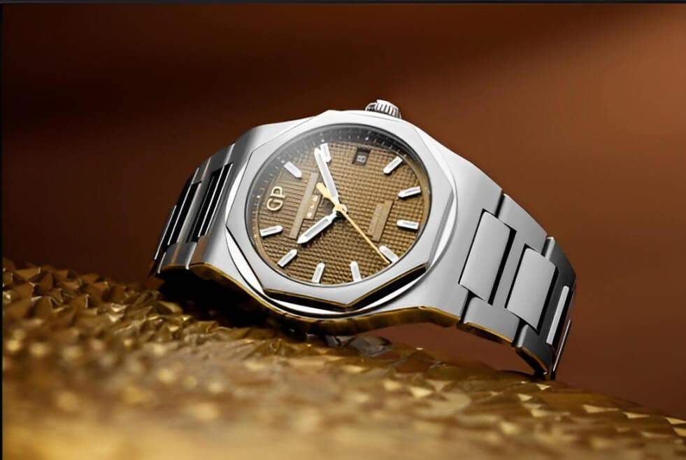 นาฬิกาสีทองแดง