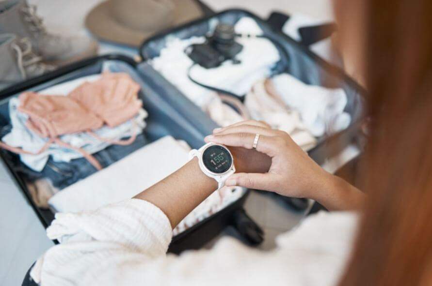 ฟังก์ชันใดของนาฬิกาที่ช่วยให้การเดินทางสะดวกขึ้น?