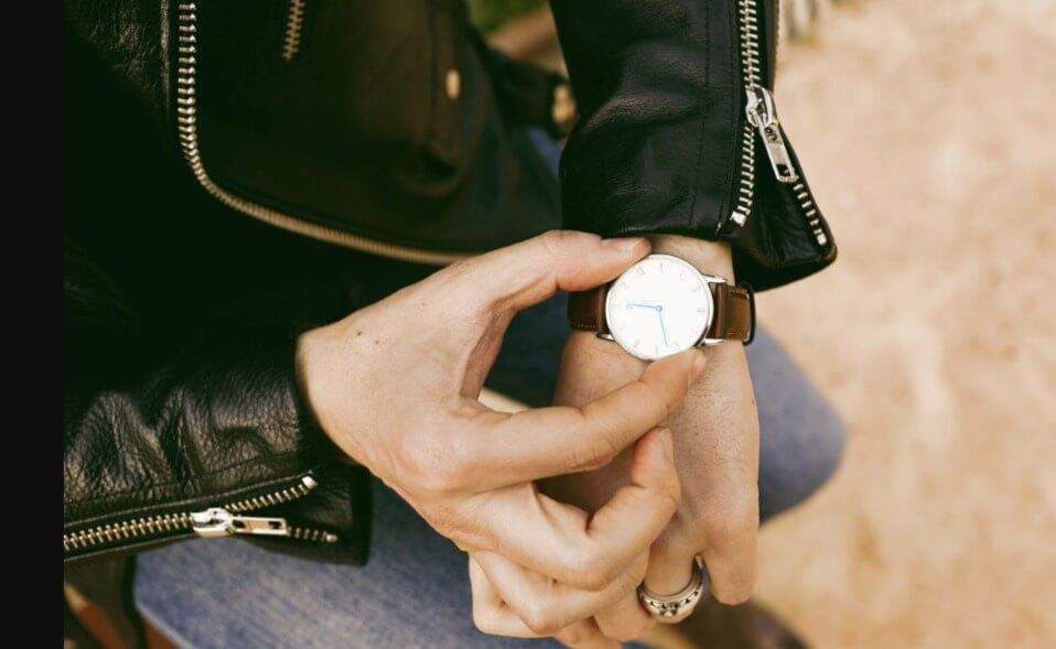 สายรัดนาฬิกาทำจากหนังประเภทใดบ้าง?