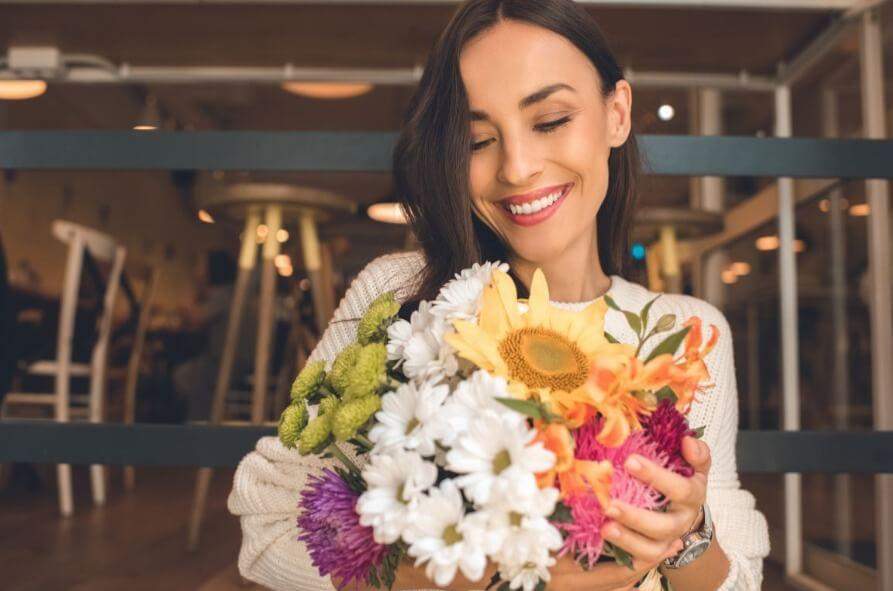 นาฬิกาหน้าปัดลายดอกไม้