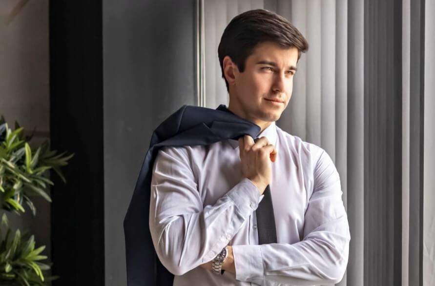 ทำไมนาฬิกาข้อมือถึงเป็นสัญลักษณ์ของสถานะทางสังคม?