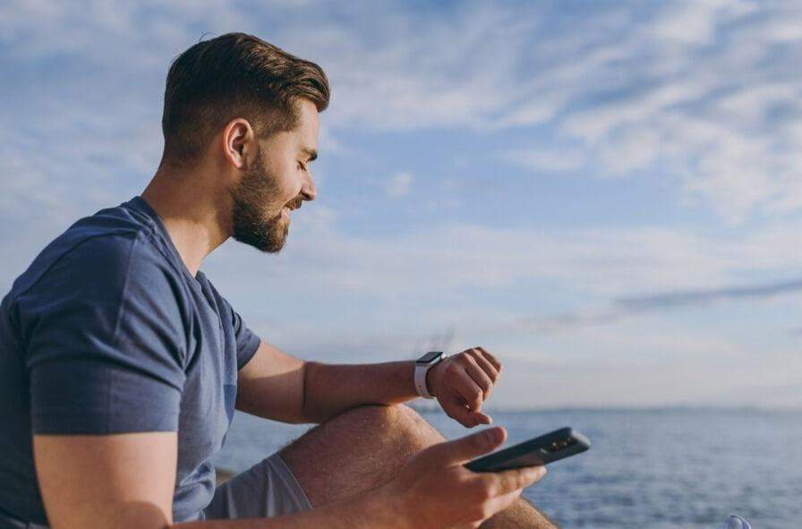 นาฬิกาสำหรับวันหยุดแอคทีฟ