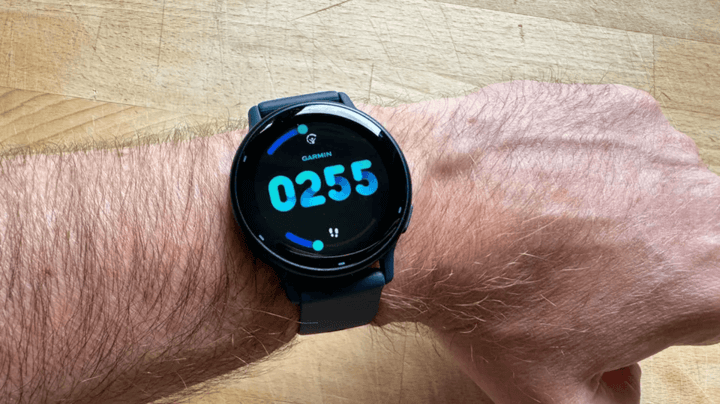 Vivoactive 5 สวมข้อมือดีไซน์ทันสมัย เหมาะสำหรับการออกกำลังกายและชีวิตประจำวัน